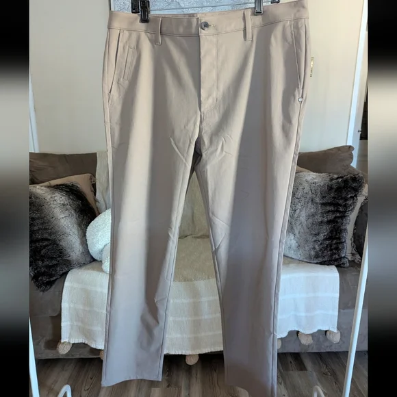 Vuori Cascade Tech Chino Pant Trench